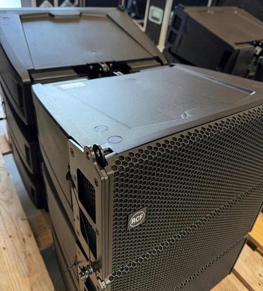 RCF HDL 6-A Active Line Array Module — Excellent Condition - Image 2