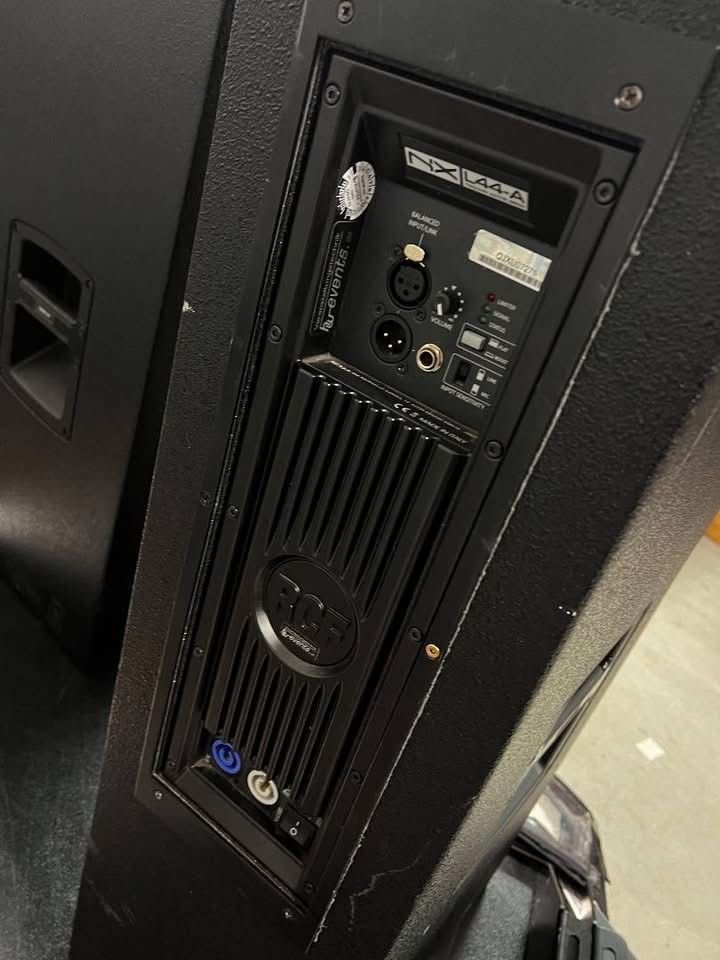 RCF NXL 44-A MK2 Active Two-Way Column Array Speaker (Used) - Image 3