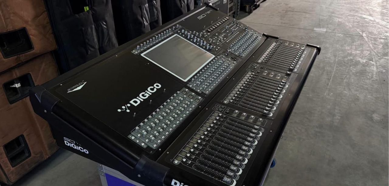 DiGiCo SD10 Digital Mixing Console Surface Only (Used) - Image 3