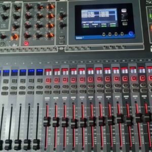 Soundcraft Si Impact digital mixing console