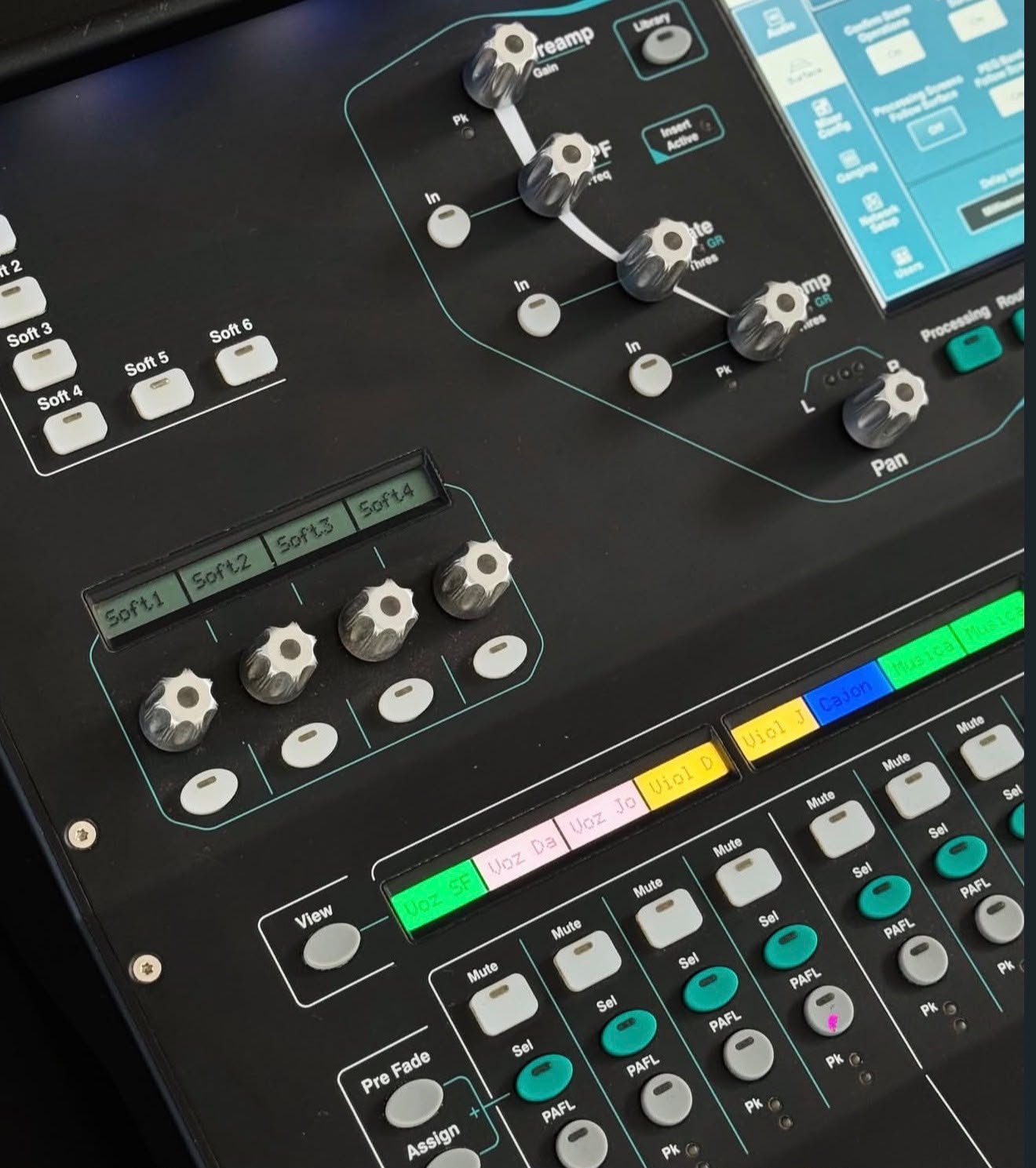 Allen & Heath SQ6 Digital Mixing Console – Excellent Condition - Image 3